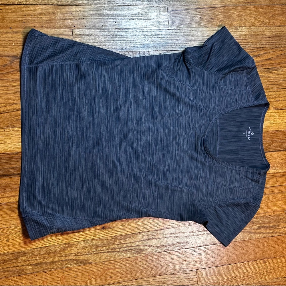 Athleta Gray Short Sleeve Tee Breezy T Shirt Womens Sz S Yoga Workout Gym Active - Picture 2 of 7